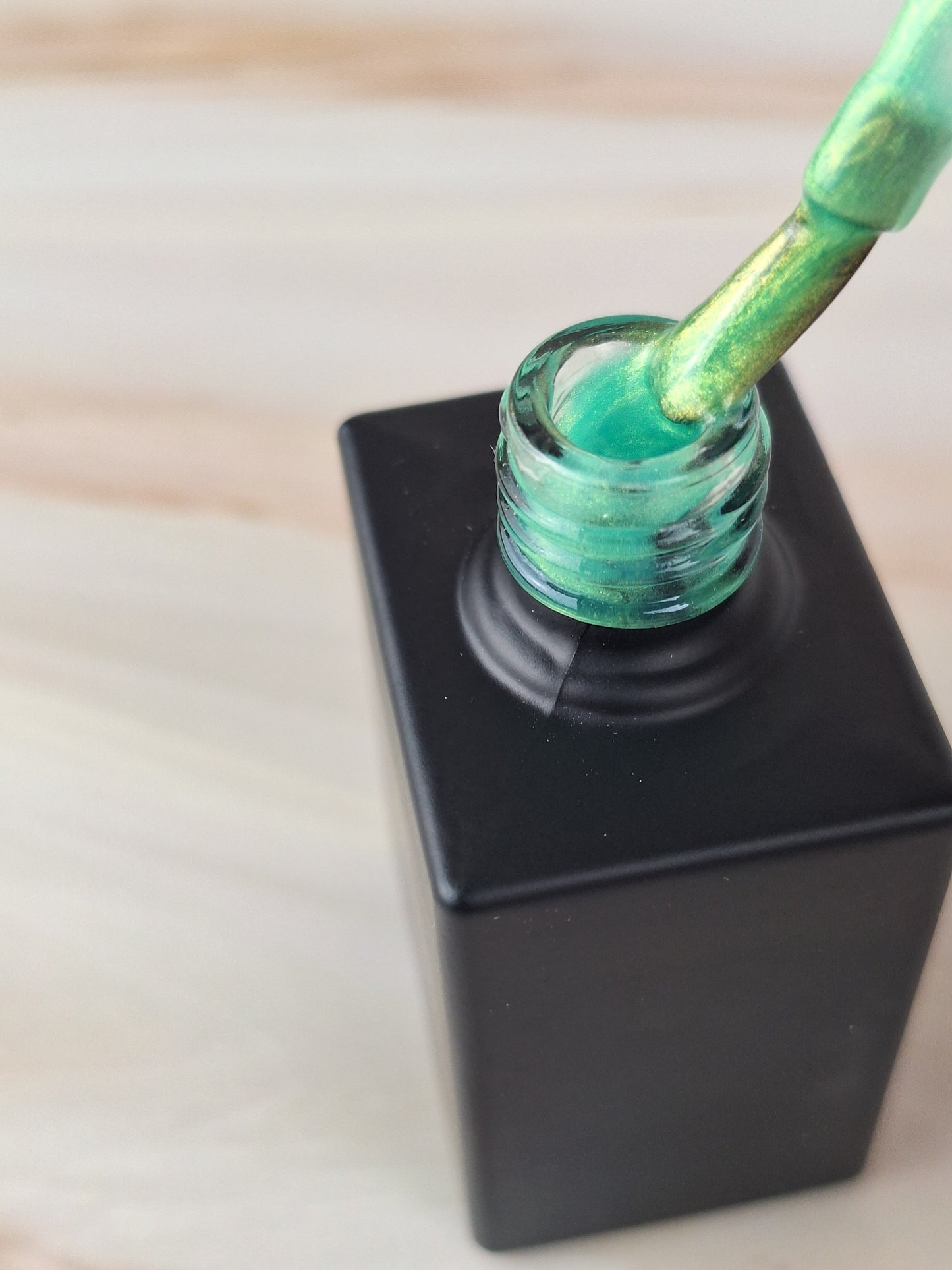 Gellack Golden Green metal efekt 10ml
